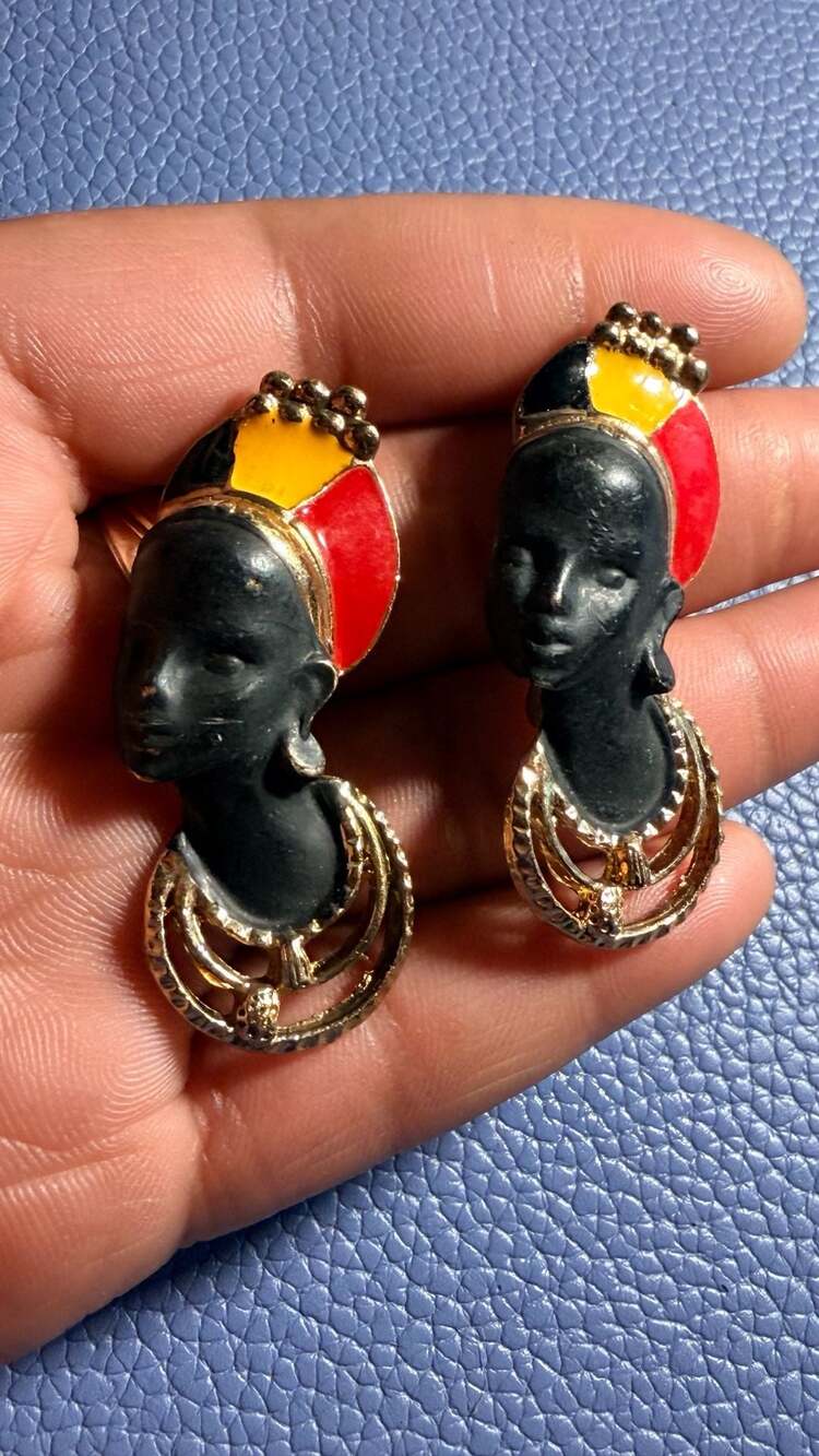Vintage Enamel Nubian Queen Head Brooch Pins Set